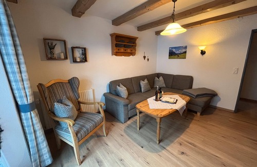 Obergrainau Apartment | Apartment 'Ferienwohnung Reintal' with Mountain View, Balcony and Wi-Fi