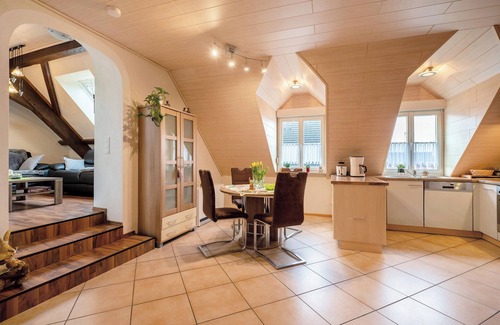 Laufeld Apartment | Apartment 'Ferienwohnung Katharina' with Shared Terrace and Wi-Fi
