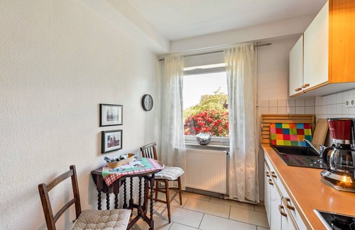 Marburg Apartment | Apartment 'Ferienwohnung Amselstraße' with Private Terrace, Shared Garden and Wi-Fi
