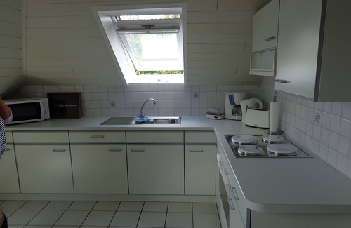 Niebuell Apartment | Apartment 'Ferienwohnung Schwalbennest' with Wi-Fi