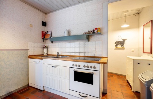 Rodenas Apartment | Apartment 'Ferienwohnung 4 Am Westerdeich' with Private Terrace, Shared Garden and Wi-Fi