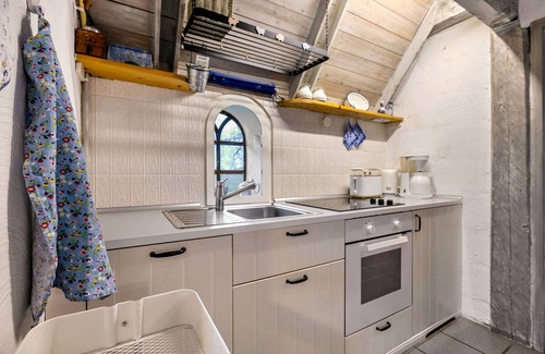 Rodenas Apartment | Apartment 'Ferienwohnung 2' with Shared Garden, Balcony and Wi-Fi