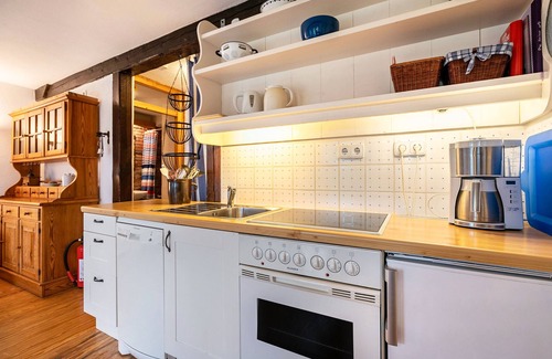 Rodenas Apartment | Apartment 'Ferienwohnung 3' with Shared Garden, Balcony and Wi-Fi