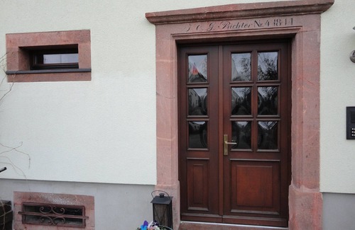 Kottern Apartment | Apartment 'Ferienwohnung Rochlitzer Berg Blick' with Mountain View and Wi-Fi