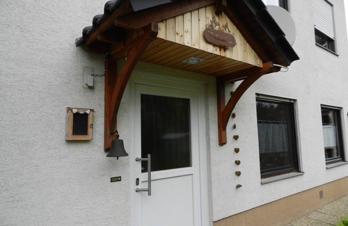 Segnitz Apartment | Apartment 'Ferienwohnung Leipold' with Private Terrace, Private Garden and Wi-Fi
