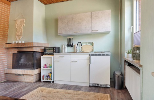 Soltau Apartment | Apartment 'Ferienwohnung-Zentral' with Private Garden and Wi-Fi