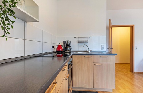 Welden Apartment | Apartment 'Ferienwohnung Rechts' with Wi-Fi