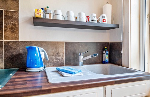 Dreetz Apartment | Apartment 'Ferienwohnung Garten Eden' with Lake View, Private Terrace and Wi-Fi