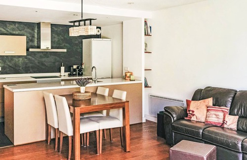 Saillagouse Apartment | Apartment Ferreries with heated swimming pool, garden, WiFi, equipped kitchen