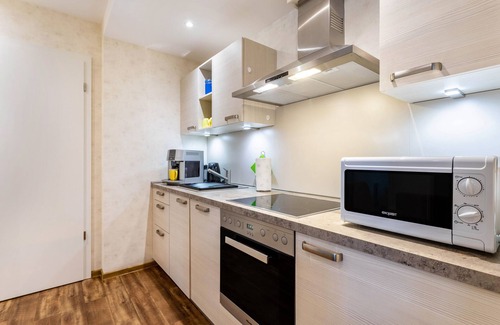 Ortsmitte Apartment | Apartment 'Fewo 1' with wintergarden and Wi-Fi