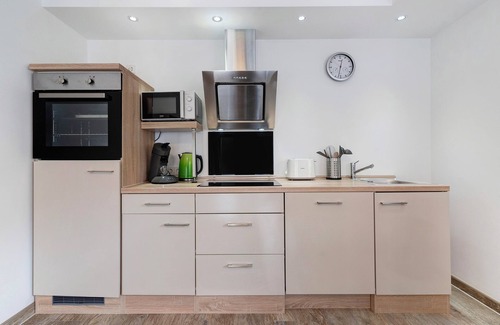 Herbolzheim Apartment | Apartment 'Fewo Luna' with Private Terrace and Wi-Fi