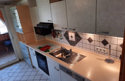 Hollfeld Apartment | Apartment 'Fewo Tanja's Blumenparadies' with Private Terrace, Shared Garden and Wi-Fi