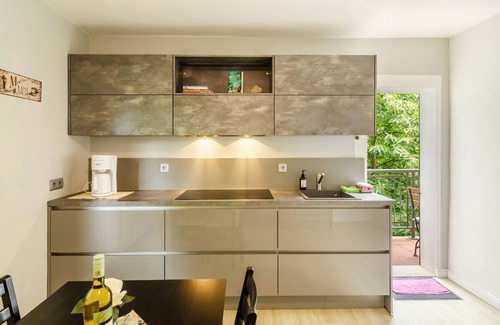 Idafehn Apartment | Apartment 'Fewo2 Seelter Uutkiek Saterland' with Private Terrace, Shared Garden and Wi-Fi