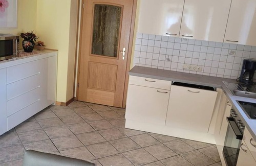 Ranten Bed & Breakfast | Apartment/flat, shower and bathtub, quiet - Gästehaus Raab