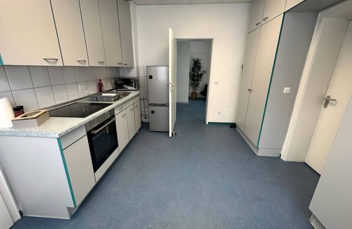 Nordhorn Apartment | Apartment Flixi II - Doppelzimmer für Zwei Personen mit Gemeinschaftsflächen