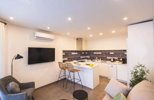Distrito Sur Apartment | Apartment 'Flores De Cordoba Clavel 4' with Wi-Fi and Air Conditioning