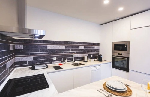 Distrito Sur Apartment | Apartment 'Flores De Cordoba Clavel 4' with Wi-Fi and Air Conditioning