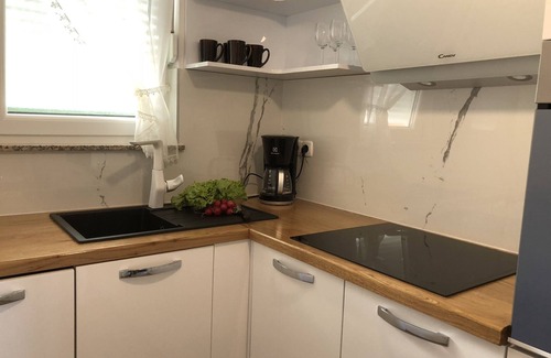 Opric Apartment | Apartment for 2 - 3 persons, swimming pool, internet, satellite TV, air conditioning