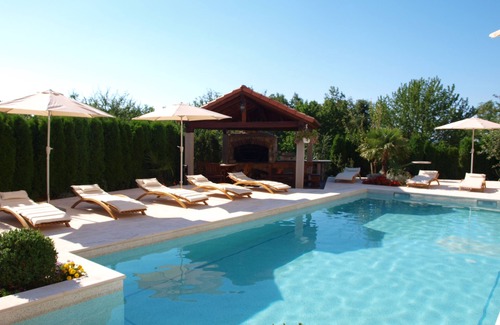Opric Apartment | Apartment for 2 - 3 persons, swimming pool, internet, satellite TV, air conditioning