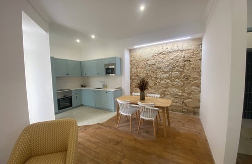 Figueira da Foz Apartment | Apartment for 2 people in a carefully renovated house dating back to 1850