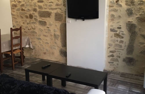 Mauleon Apartment | Apartment for 2 to 5 people (Puy du fou)