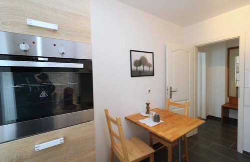 Frohnhausen Apartment | Apartment for 4 guests with 52m² in Essen (127814)