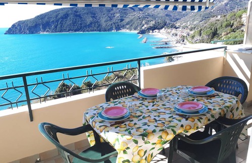 Moneglia Apartment | Apartment for 4 persons approx. 65 m² in Moneglia, Italian Riviera (Italian west coast)