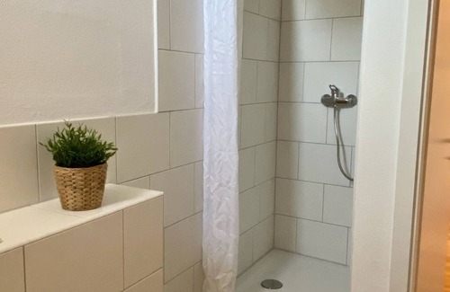 Laubegast Apartment | apartment for 4 people with kitchen & balcony, view of the Elbe & free Wi-Fi