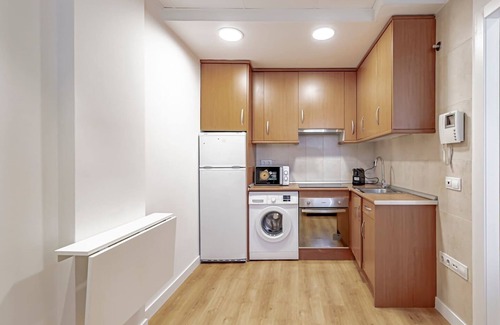 Rejas Apartment | Apartment for 4 people Feria Madrid 104