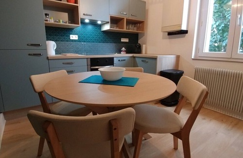 Quartier Chorier-Berriat Apartment | Apartment for 5. Quiet location. Grenoble city