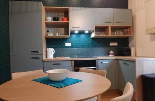 Quartier Chorier-Berriat Apartment | Apartment for 5. Quiet location. Grenoble city