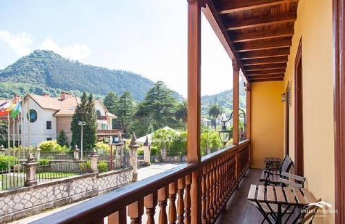 Puente Viesgo Cottage | Apartment for 6 people in beautiful rural house
