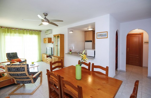 La Pineda Apartment | Apartment for 6 people in La Pineda-Turismar