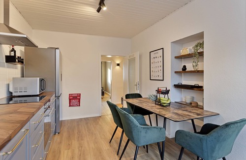 Ruettenscheid Apartment | Apartment for 7 people 5 minutes to the Essen trade fair/main station