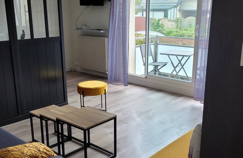 La Madeleine-Bellevue Apartment | Apartment For A Couple's Getaway