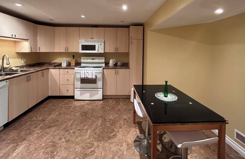 Port Weller West Apartment | Apartment for Family Vacation or Short Term Rental in St Catharines, Niagara