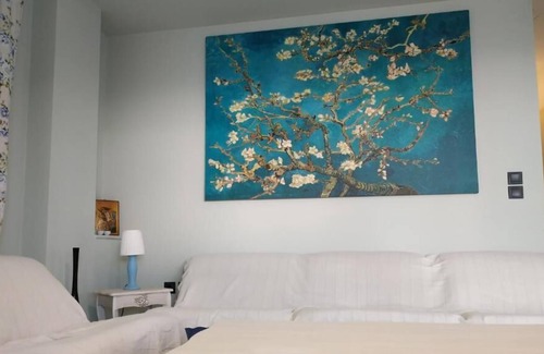 Elia Apartment | Apartment for families , by the sea
