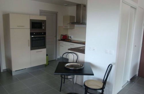 Vaison-la-Romaine Apartment | Apartment for 4 people in new residence, quiet and in town