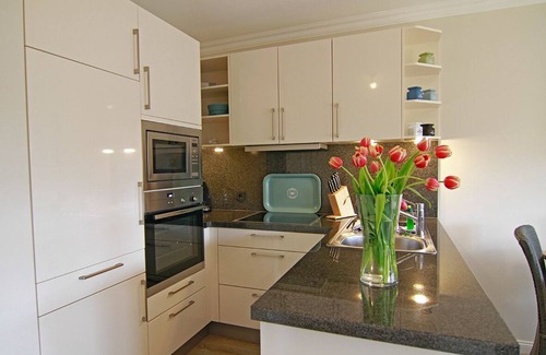 Westerland Apartment | Apartment for max. 4 persons with terrace - only 400m to the beach!