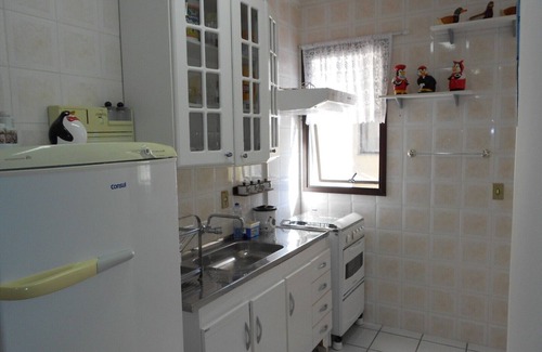 Ipiranga Apartment | Apartment for up to 8 people martim de sá with air + house for 12 people + sobrado for 15 people