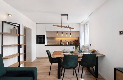 Weilheim Apartment | Apartment 'Forestdreams' with Mountain View, Shared Garden and Wi-Fi