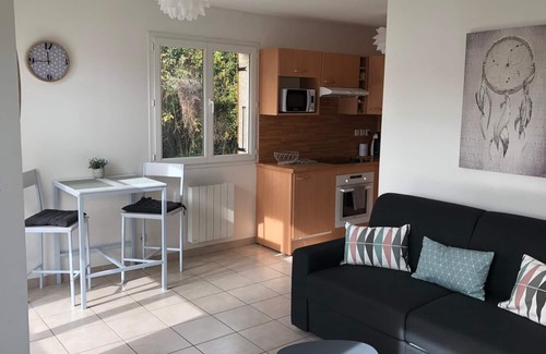 Allonzier-la-Caille Apartment | Apartment-Comfort-Private Bathroom
