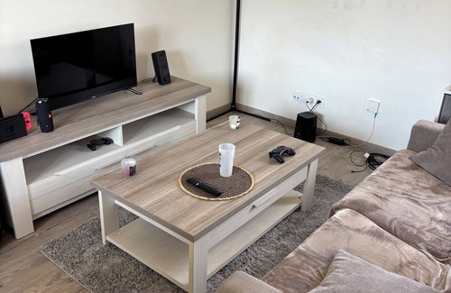 Grigny Apartment | Apartment