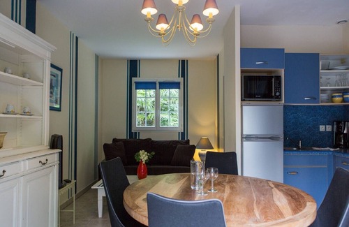 La Bastide-Clairence House | Apartment in Basque Country with Pool