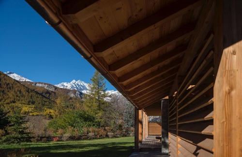 Le Serre Barbin Apartment | Apartment in chalet 5 minutes from the slopes and from the cross-country ski trails