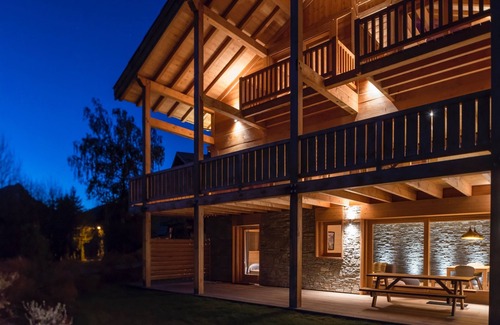 Le Serre Barbin Apartment | Apartment in chalet 5 minutes from the slopes and from the cross-country ski trails