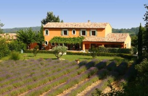 Pernes-les-Fontaines Apartment | Apartment/flat - Pernes les fontaines
