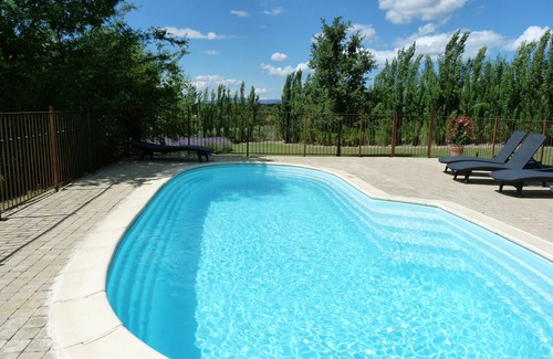Pernes-les-Fontaines Apartment | Apartment/flat - Pernes les fontaines