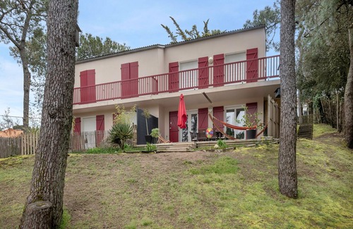 Saint-Brevin-les-Pins Apartment | Apartment for 4, 100m from the beach