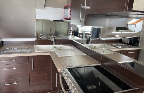 Saint-Cast-le-Guildo Apartment | Apartment 'Newport Vue Mer' with Sea View, Private Terrace and Wi-Fi